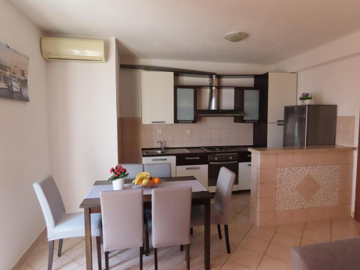 Apartman Rita Apartment Makarska Ngoại thất bức ảnh