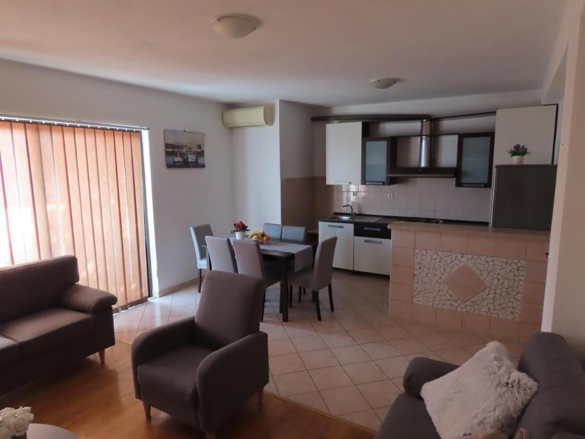 Apartman Rita Apartment Makarska Ngoại thất bức ảnh